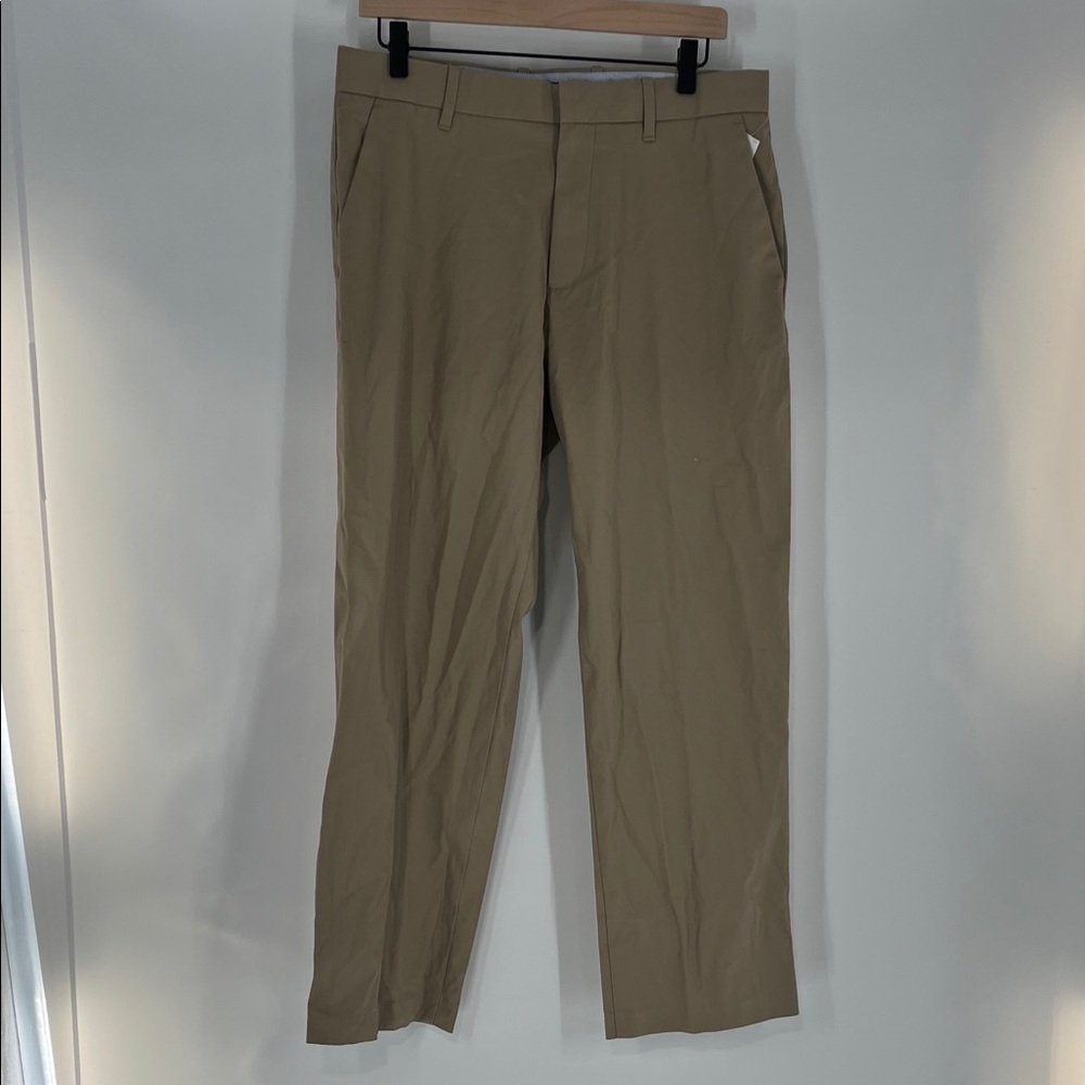 GAP Tan Tailored Chinos and Khakis Size 30X30 NWT